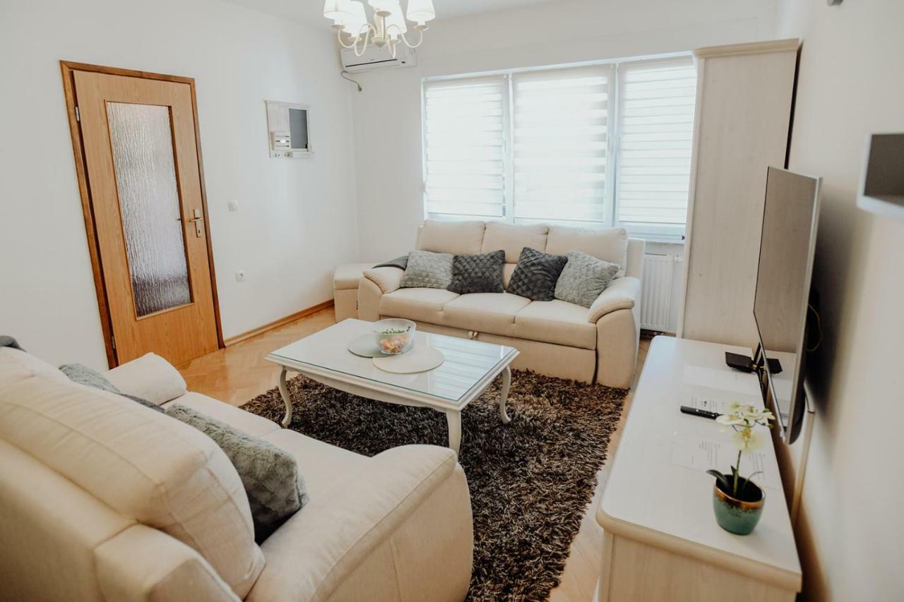 Apartman M5 Ðakovo 外观 照片